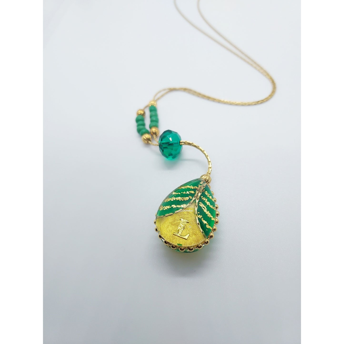 Pine-Apple (Necklace)